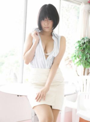 美女脱衣服让男人捅_BD韩语高清完整版
